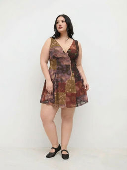 Cider - V-neck Check Mini Dress Curve & Plus