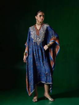 House of Chikankari - Women Blue Crepe Chikankari Short Kaftan