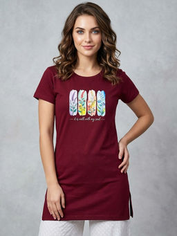 Vero Amore - Woman Long T-Shirt Best for Casual Wear Maroon