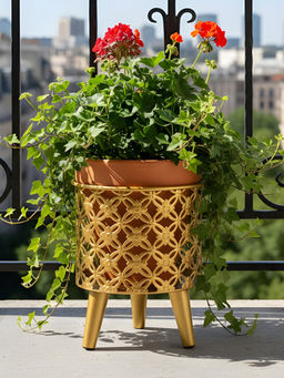 Aarvi Decor - Golden Metal And Wood Freestanding Round Bloom Planter