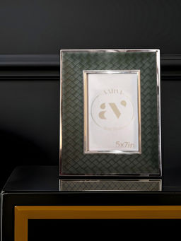 Aarvi Decor - Green Faux Leather Basket Weave Tabletop Decorative Photo Frame