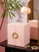 Pink color option, Currently selected