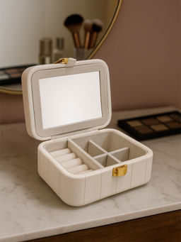Aarvi Decor - White with Mirror Faux Leather Travelling Jewellery Box