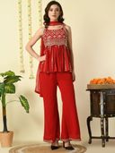 Red color option, Sold out, Currently selected