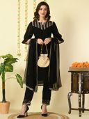 Black color option, Sold out, Currently selected