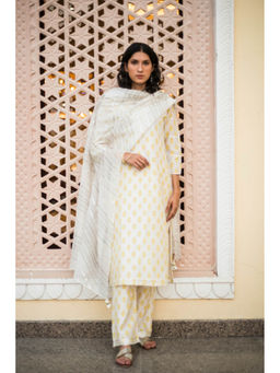 House of Pink - Off White Chanderi Floral & Gota Kurta Pant & Dupatta (Set of 3)
