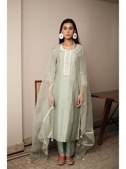 House of Pink - Green Chanderi Embroidered & Embellished Kurta Pant & Dupatta (Set of 3)