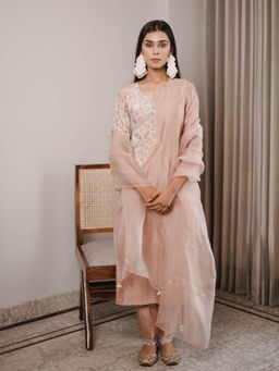 House of Pink - Chanderi Embroidered & Embellished Kurta Pant & Dupatta (Set of 3)