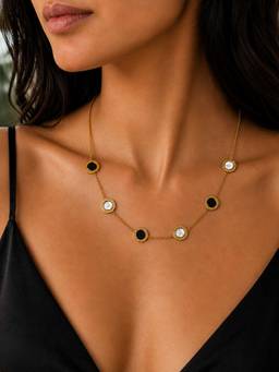 ZAISHA - Pearl and Onyx Necklace - 18K Gold Plated