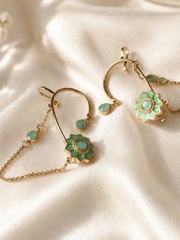 ISHKAARA - Mint And Blue Bloom Chain Ear cuff