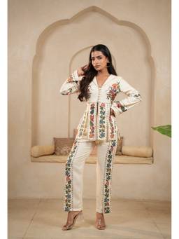VAJOONI JAIPUR - Off- White Vintage Flora Linen Co-Ord Set