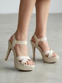 Cream color option, Currently selected