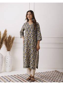 Baisacrafts - Green Floral Printed V-Neck Loose Fit Kurti