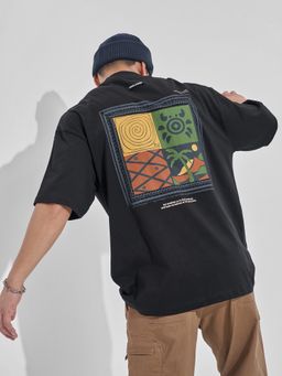 HIGHLANDER - Men Black Round Neck Oversized Graphic T-Shirt