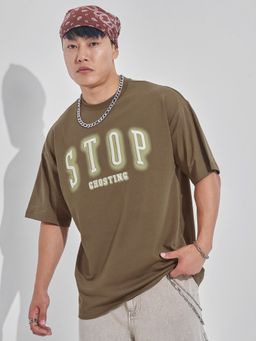 HIGHLANDER - Men Khaki Round Neck Oversized Typography T-Shirt