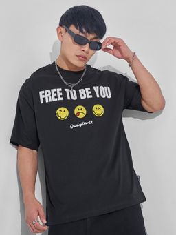 HIGHLANDER - Viacom Smiley Men Black Oversized Round Neck T-Shirt
