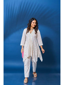 Tanoti - Women White Cotton Long Kurti