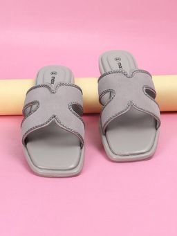 max - Women Grey Solid Embellished Flats
