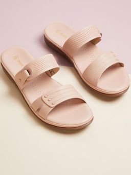 max - Women Beige Textured Sandals