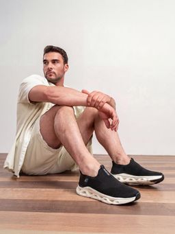 Yoho - Blinc Meadows Black Sneakers
