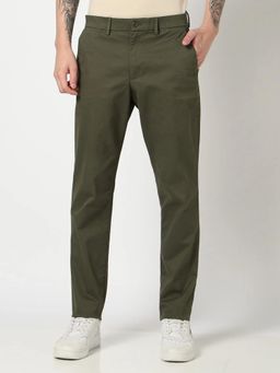GAP - Men's Solid Mid Rise Slim Fit Stretchable Trousers