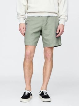 GAP - Regular Fit Mid Rise Chino Shorts