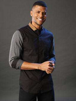 Campus Sutra - Men Color Block Casual Black Shirt
