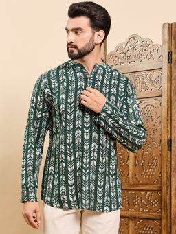 ETHNIC BAY - Men Green Printed Straight Kurta