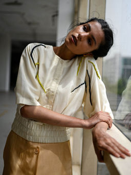 SOMYA GOYAL - Pinch Embroidery Jacket