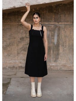 SOMYA GOYAL - Contoured 3D Dress