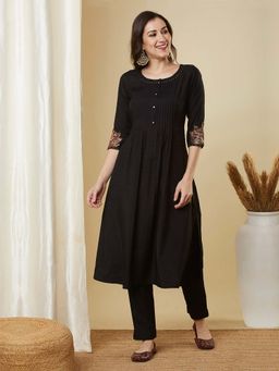 Kami Kubi - Black Silk Blend Pleated with Zari Embroidery Kurta