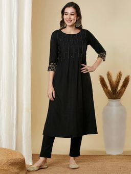 Kami Kubi - Black A-Line Pin Tucks and Sequin Work Kurta