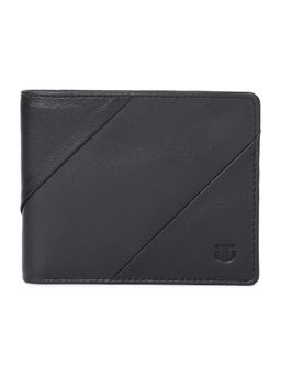 Titan - Solid Leather Bifold Wallet in Color Black