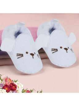 Baby Moo - White Knitted Casual Booties