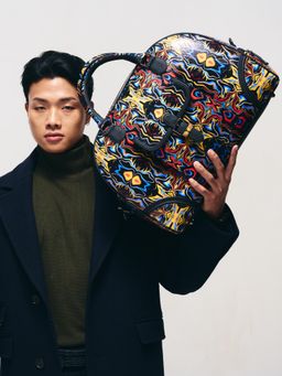 FETTI - Kosmic Immersion Noir Duffle Bag with Detachable Strap (L)