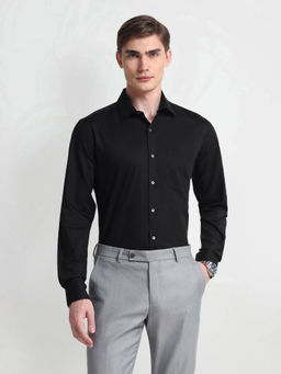 Arrow - Cutaway Collar Herringbone Formal Shirt