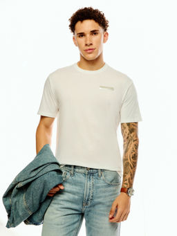 Calvin Klein - Men White Cotton Regular Fit T-Shirt