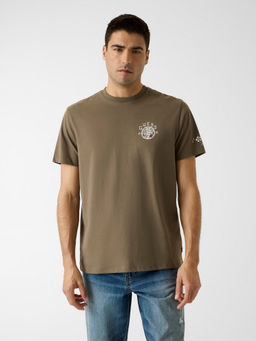 Guess - Men Olive Pure Cotton Regular Fit T-Shirt