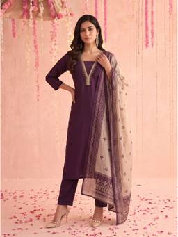 Mamicha - Royal Plum Embroidered Kurta with Pant and Dupatta