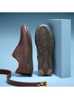 Florsheim - The Shelby Tan Men plain-toe Derbies