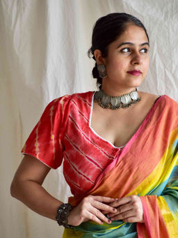 Sundarii - Narang Leheriya Print Stitched Blouse