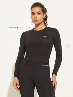 CLOTHWIK - Black Women Solid Full Sleeve Crop T-Shirt