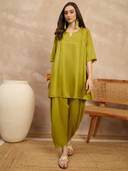 Olive color option, Currently selected