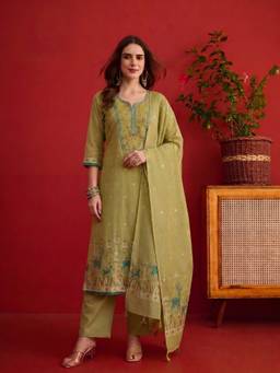 INDDUS - Green Floral Thread Embroidered Jamdani Chanderi Cotton Kurta And Pant With Dupatta