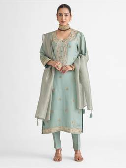 Women Plus - Green Embroidered Viscose Tissue Silk Kurta With Pant And Dupatta