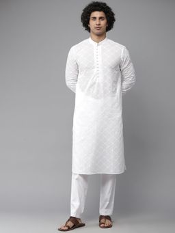 See Designs - Men White Chikankari Embroidered Kurta With Pyjama (Set of 2)
