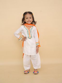 LITTLE GINNIE - Girls Tricolour Kurta and Pant with Dupatta-White