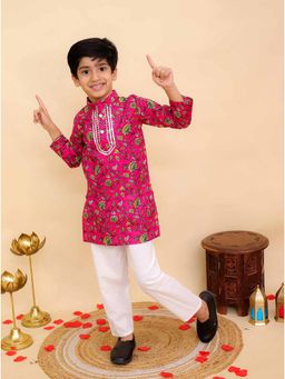 LITTLE GINNIE - Boys Pink Floral Printed Kurta and Pyjama