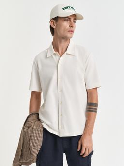 GANT - Men Cream Regular Collar Shirt