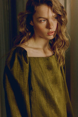 H&M - Women Green Square Neck Cra pe Dress